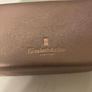 Elizabeth Arden One and Only Make Up Bag